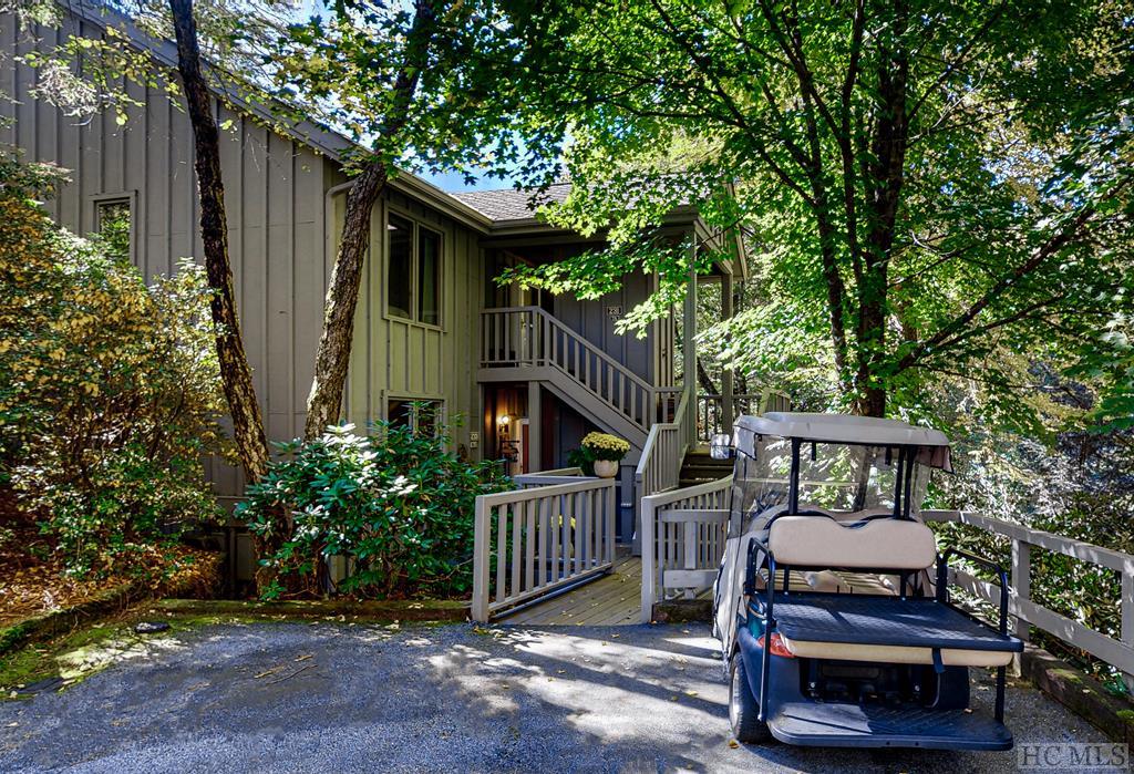 233 Chestnut Cove, Highlands NC Real Estate Listing MLS 100954