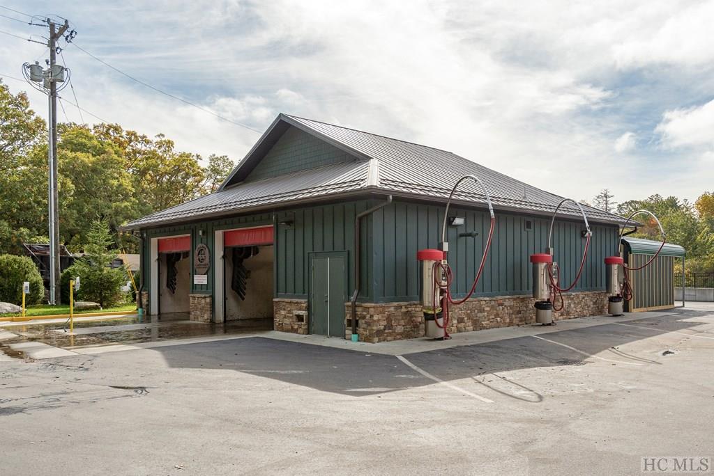 Commercial Real Estate CashiersHighlandsSapphire Valley NC