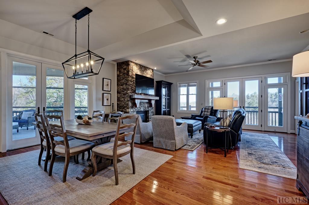 75b Burning Bush Lane, Highlands NC Real Estate Listing MLS 97777